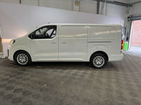 Peugeot Expert 2023 73 1.5 MT73CZX White #4