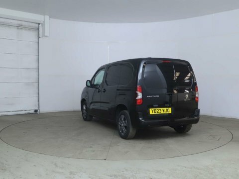 Peugeot Partner 2023 23 1.5 Black #3