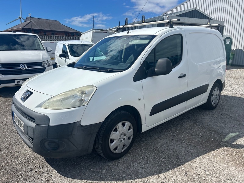 Peugeot Partner  White #6