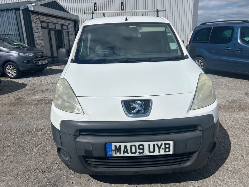 Peugeot Partner  White #2