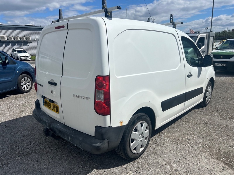 Peugeot Partner  White #5