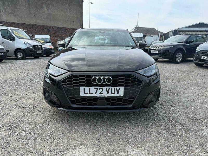 Audi A3 Sportback Tfsi Technik LL72VUV Black #2