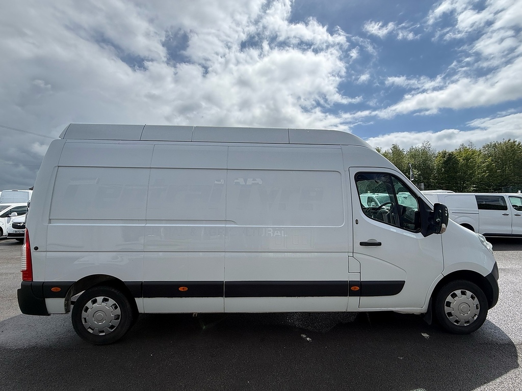 Renault Master 2.3 Dci Energy 35 Business Lwb Highroof Van Di YS68OOH White #4