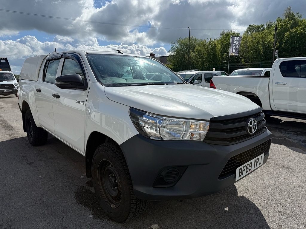 Toyota HILUX 2.4 D-4d Active Pickup Double Cab Air Con Tow Bar BF69YPJ White #3