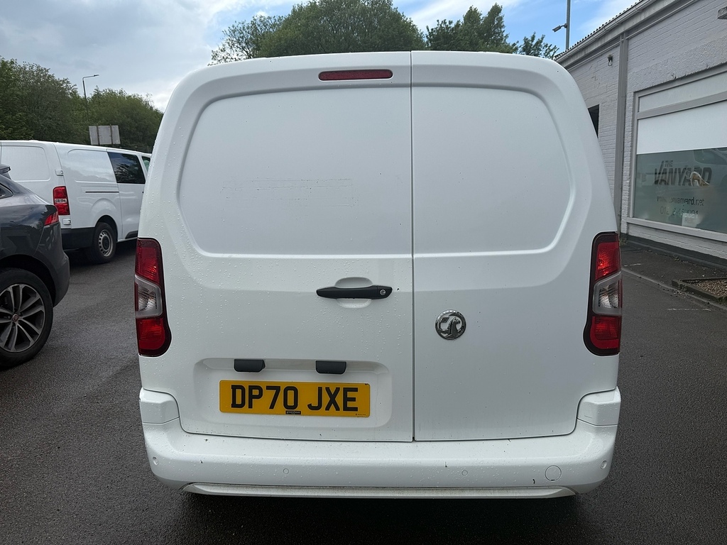 Vauxhall Combo 1.6 Turbo D 2300 Sportive Swb Air Con Van Dies DP70JXE White #6