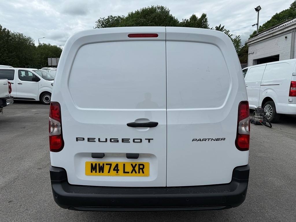 Peugeot Partner 1.5 Bluehdi 950 Professional 3 Seats Long Air Con White #6