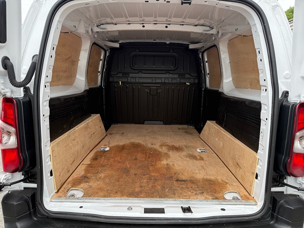 Peugeot Partner Partner Hdi - 2024 73 White #11