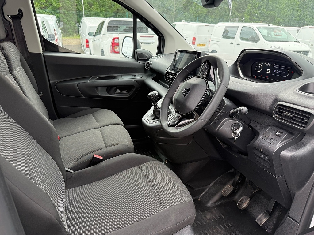 Peugeot Partner Partner Hdi - 2024 73 White #13