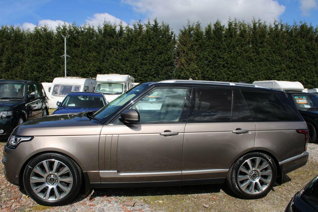Land Rover Range Rover 4.4 Sd V8 4Wd Euro 6 Ss OY17FWZ Brown #4
