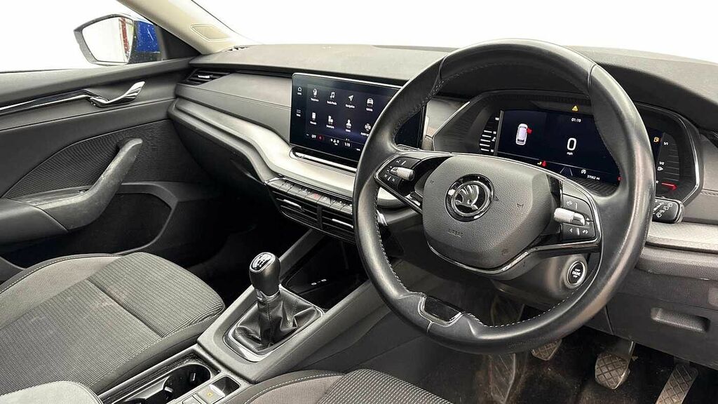 Skoda Octavia 1.0 Tsi Se Technology Blue #6