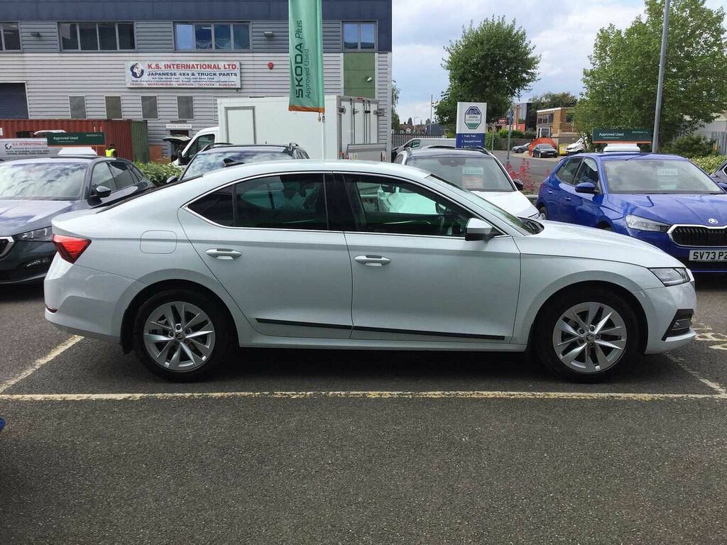 Skoda Octavia 1.5 Tsi E-tec Se L Dsg White #4