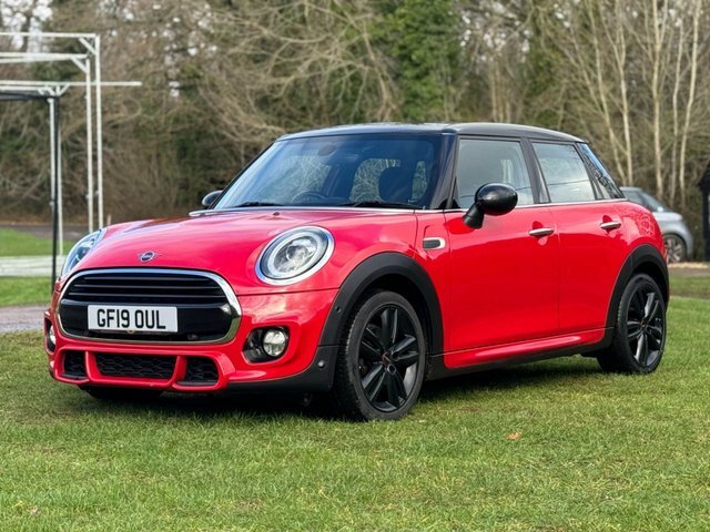Mini Hatch 1.5 Cooper Sport Hatchback Euro Red