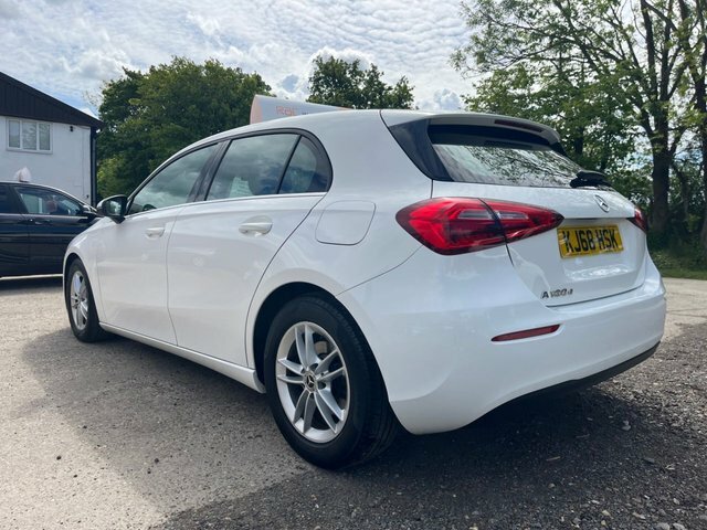 Mercedes-Benz A Class 1.5 A180d Se Hatchback 7G-dct Euro 6 S KJ68HSK White #5
