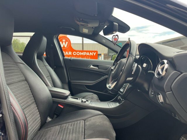 Mercedes-Benz GLA Class 2.1 Gla220d Amg Line Premium Suv 7G-d GU68ZYD Blue #2