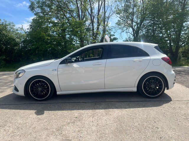Mercedes-Benz A Class 1.6 A180 Amg Line Premium Hatchback M BU16YXT White #5
