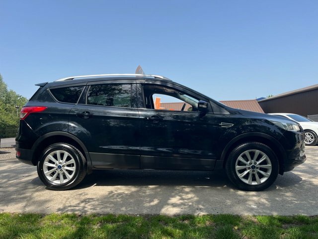 Ford Kuga 2.0 Tdci Titanium Suv Powershift Awd Eu LR15TGO Black #5