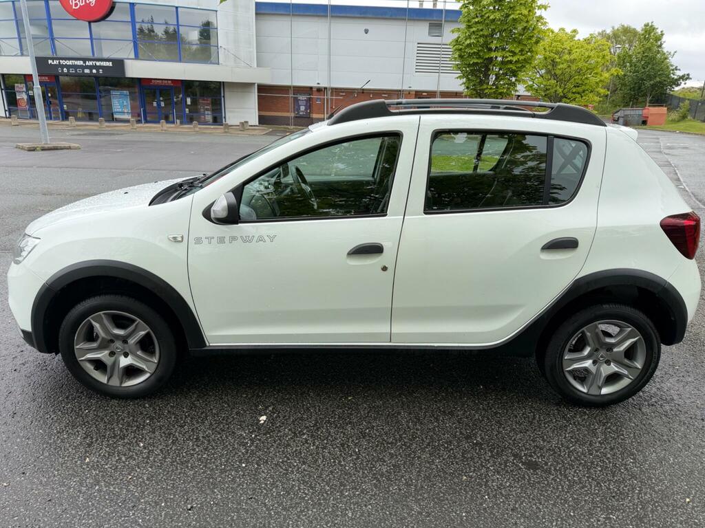 Dacia Sandero Stepway 0.9 Tce Laureate Euro 6 Ss NL67JHK White #5