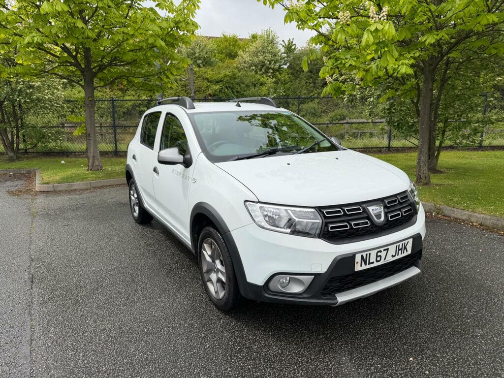 Dacia Sandero Stepway 0.9 Tce Laureate Euro 6 Ss White