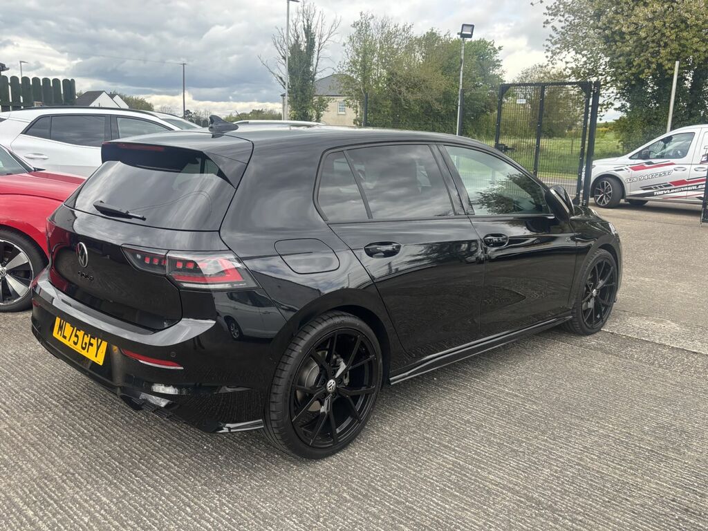 Volkswagen Golf 1.5 E Tsi 150 Black Edition Dsg ML75GFY Black #4