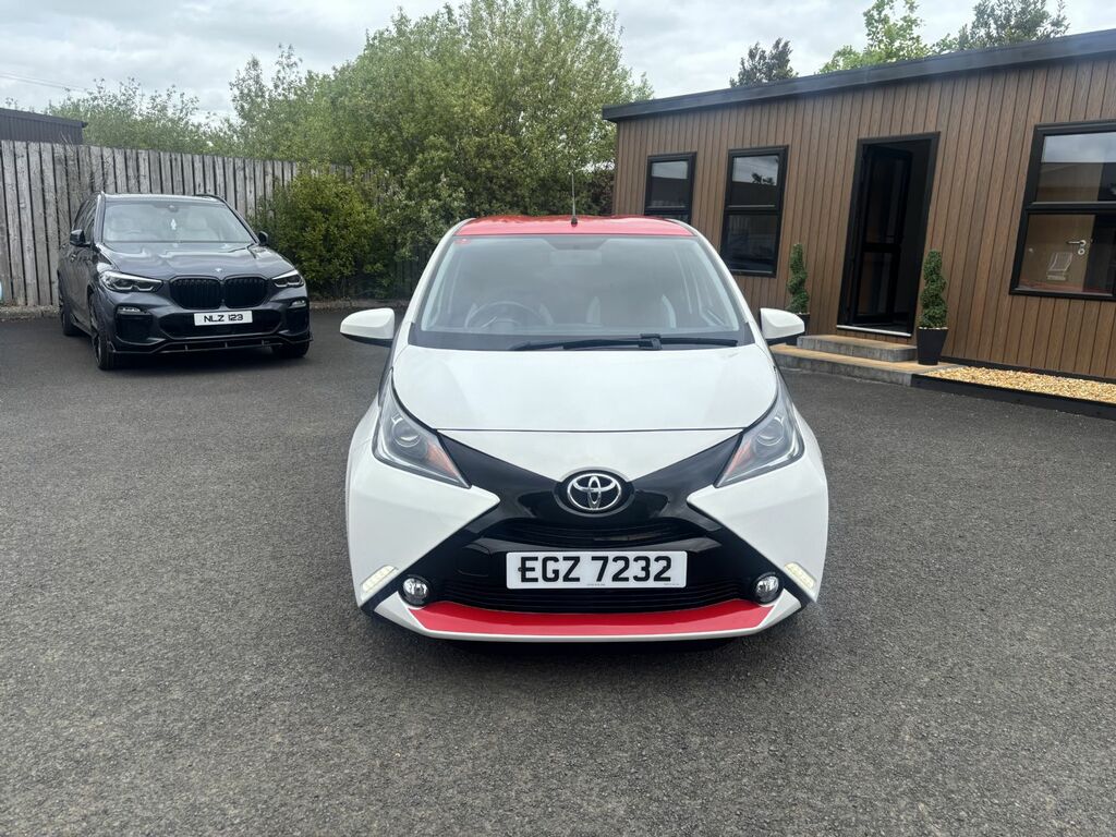 Toyota Aygo 1.0 Vvt EGZ7232 White #5