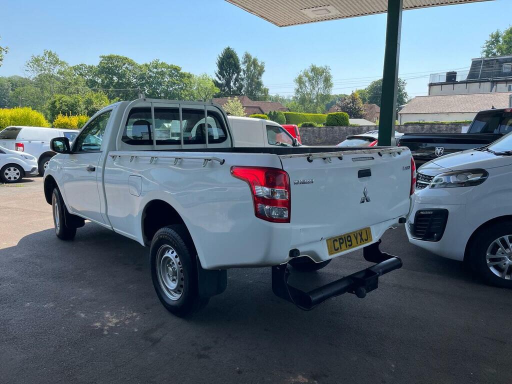 Mitsubishi L200 Pickup 2.4 Di-d Sc 4Life 4Wd Euro 6 Ss 201 White #5