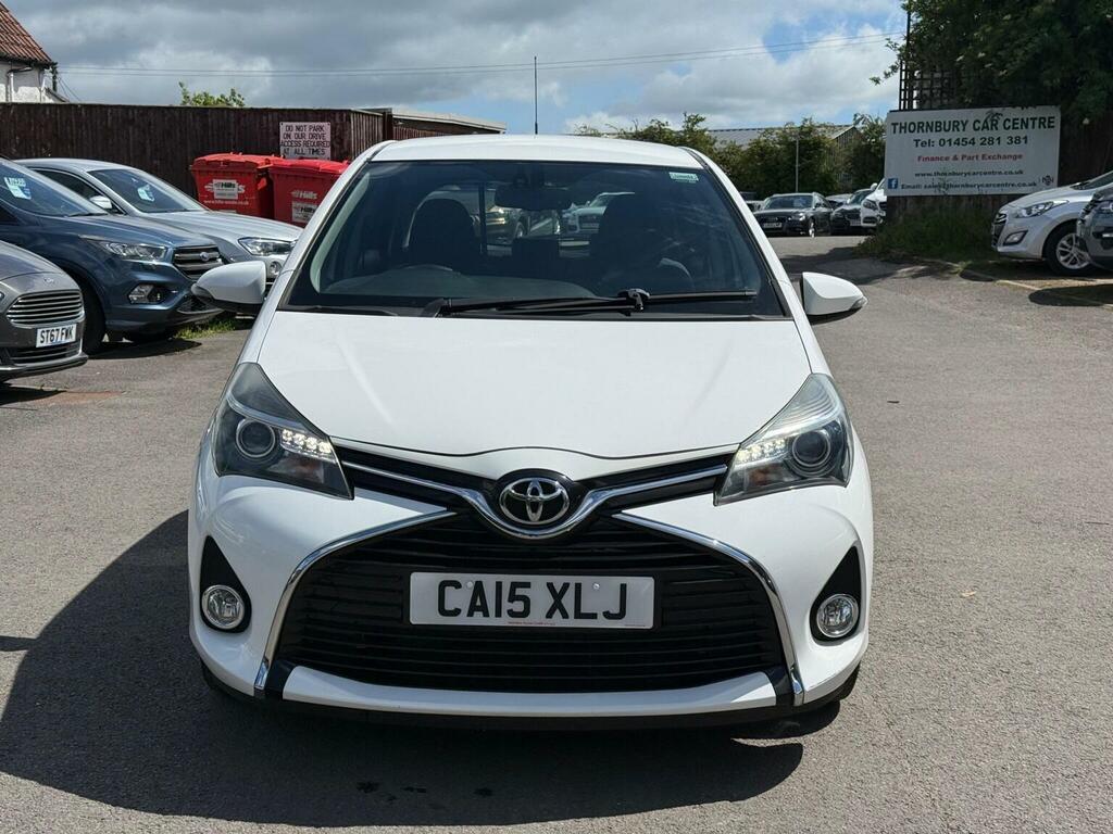 Toyota Yaris Hatchback 1.33 Dual Vvt-i Excel Euro 5 Euro 5 CA15XLJ White #2