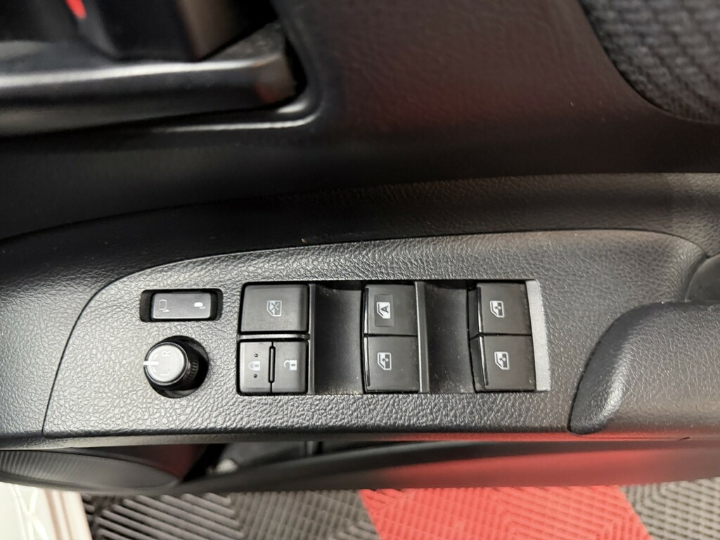 Toyota Sienta Toyota Sienta Ptrl Hybrid 1.5C Seat Ulez , Silver #31
