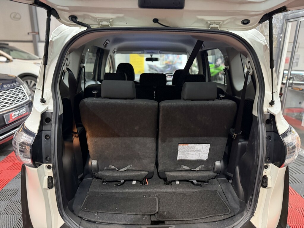 Toyota Sienta Toyota Sienta Ptrl Hybrid 1.5C Seat Ulez , Silver #22