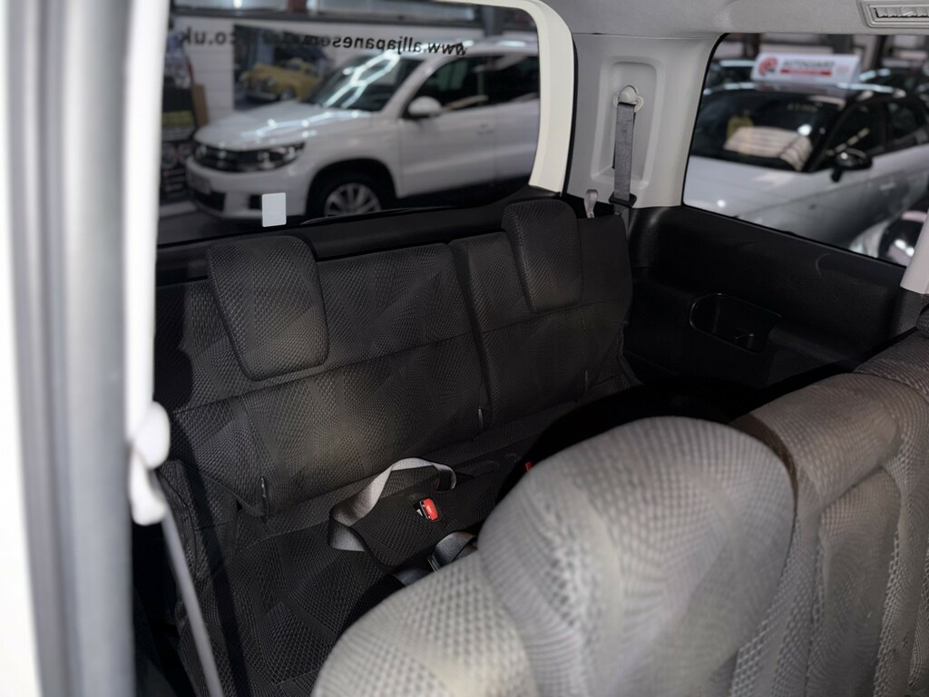 Honda StepWagon Mpv White #17