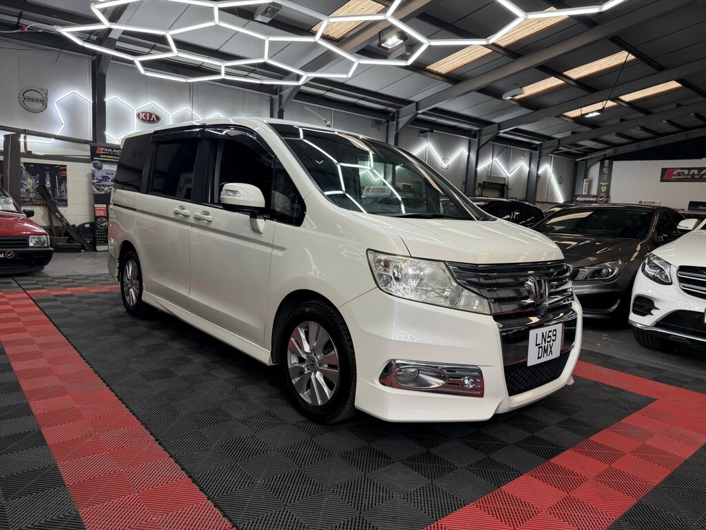 Honda StepWagon Mpv 7 Seater 201059 White #2