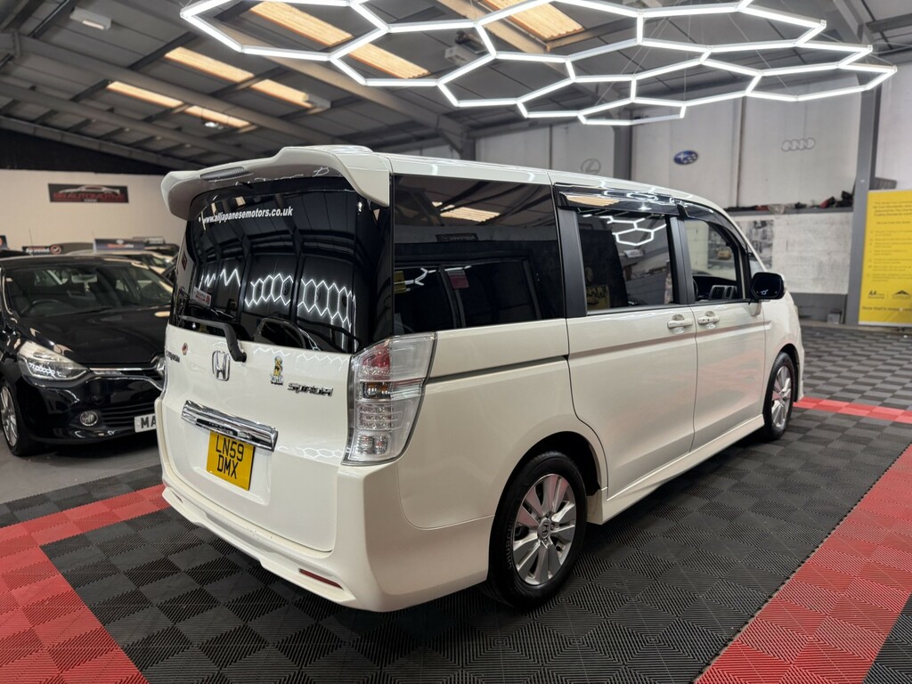 Honda StepWagon Mpv 7 Seater 201059 White #5