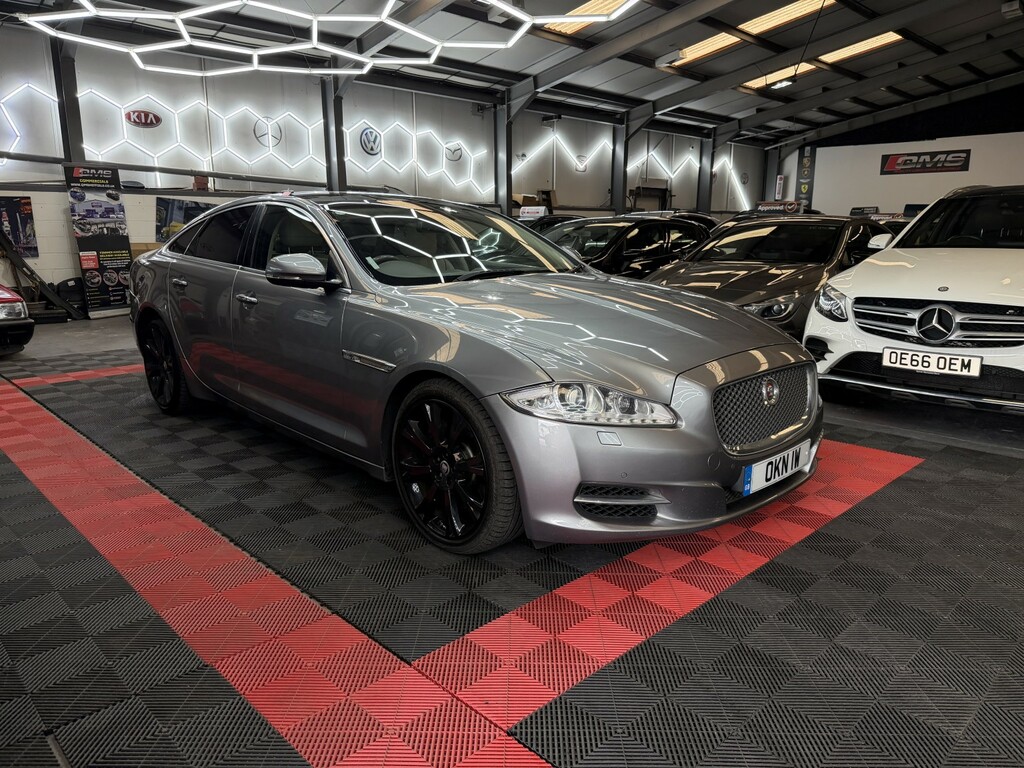 Jaguar XJ Saloon 3.0 D V6 Portfolio 201414 Grey