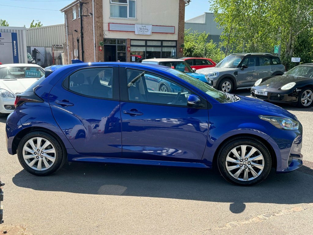 Toyota Yaris 1.5L Icon EA72CTE Blue #2