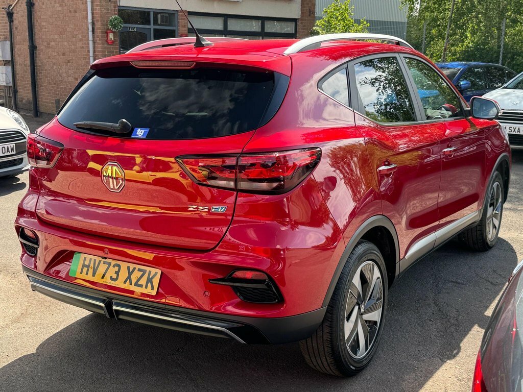 MG ZS Suv HV73XZK Red #3