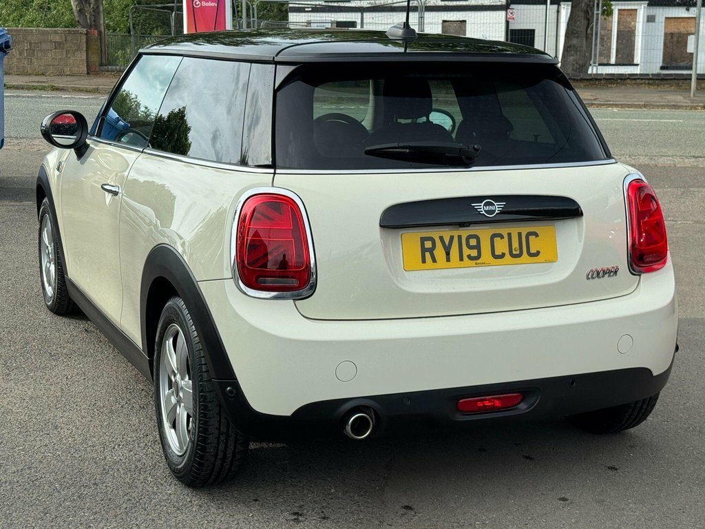 Mini Hatch 1.5L Cooper Classic RY19CUC White #5