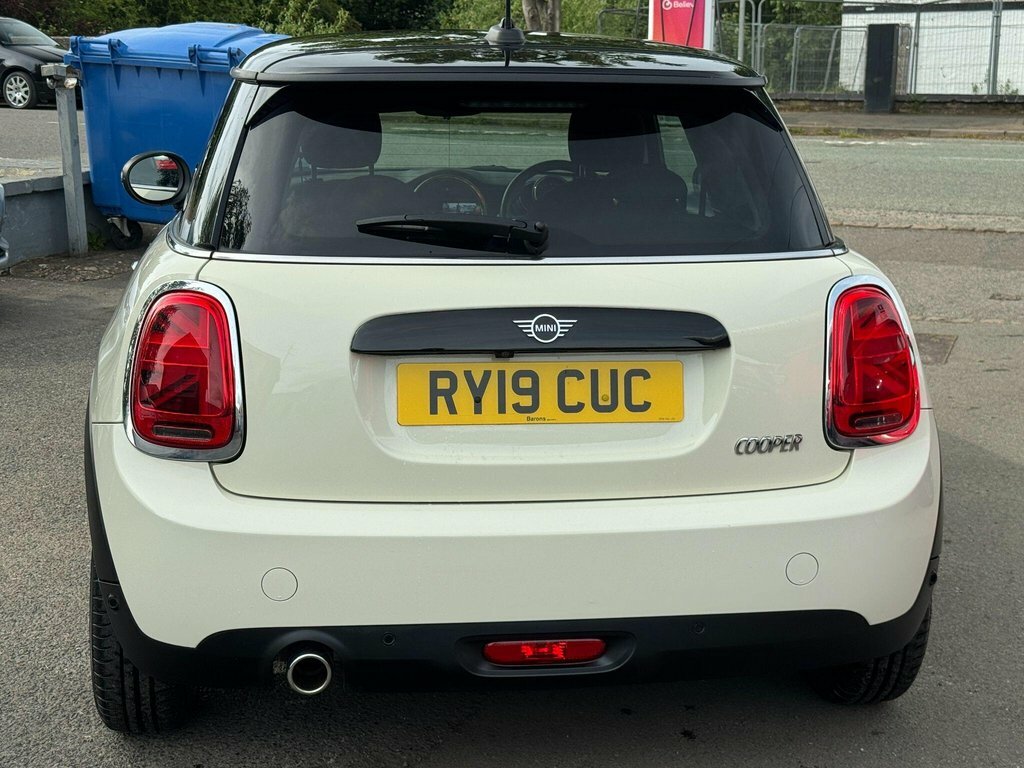 Mini Hatch 1.5L Cooper Classic RY19CUC White #4