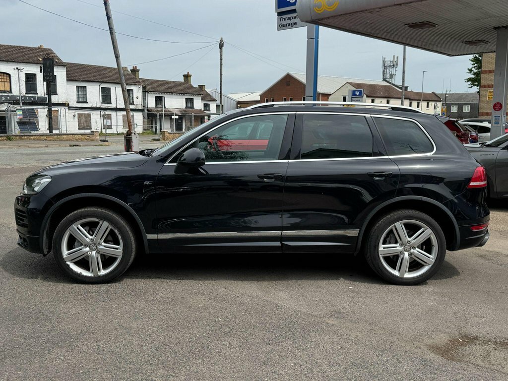 Volkswagen Touareg 3L R-line Black #6