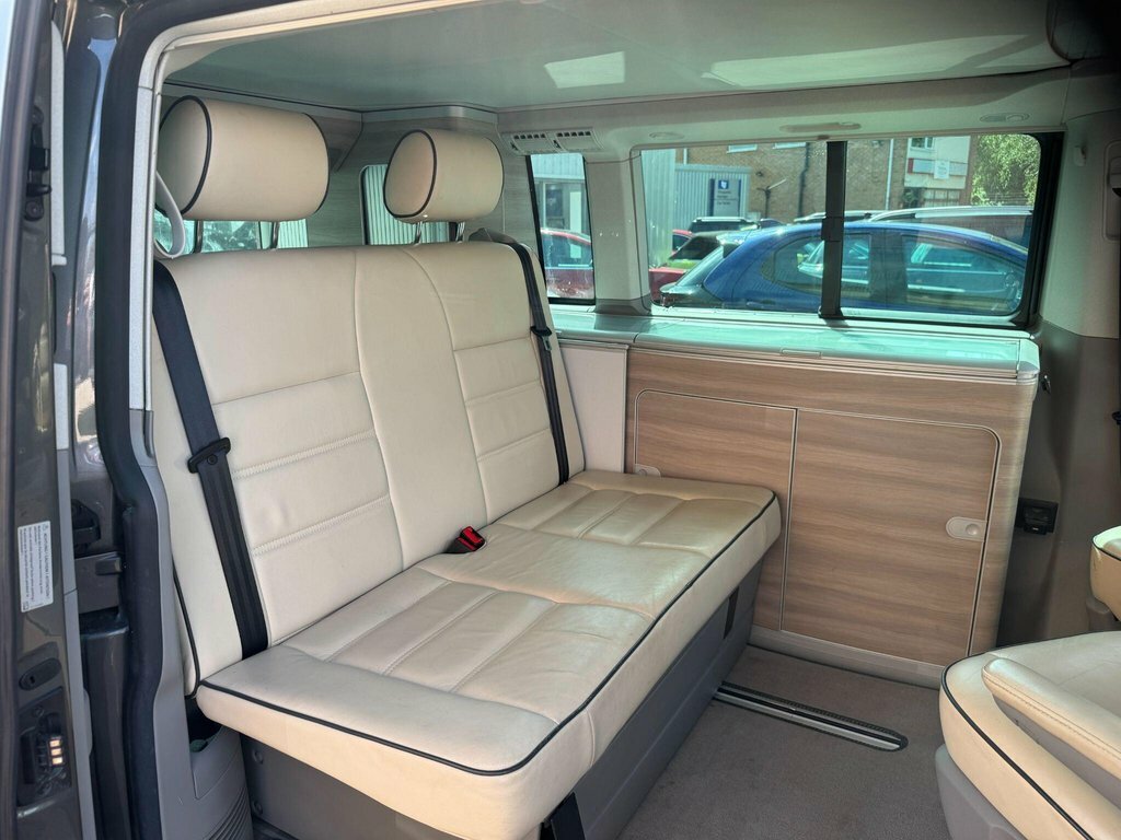 Volkswagen California Mpv  #15