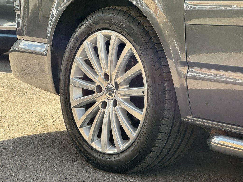 Volkswagen California Mpv  #8