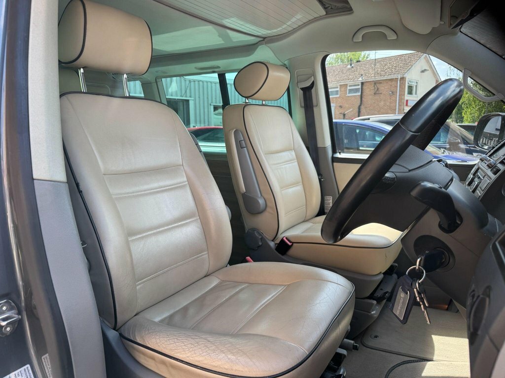 Volkswagen California Mpv  #10