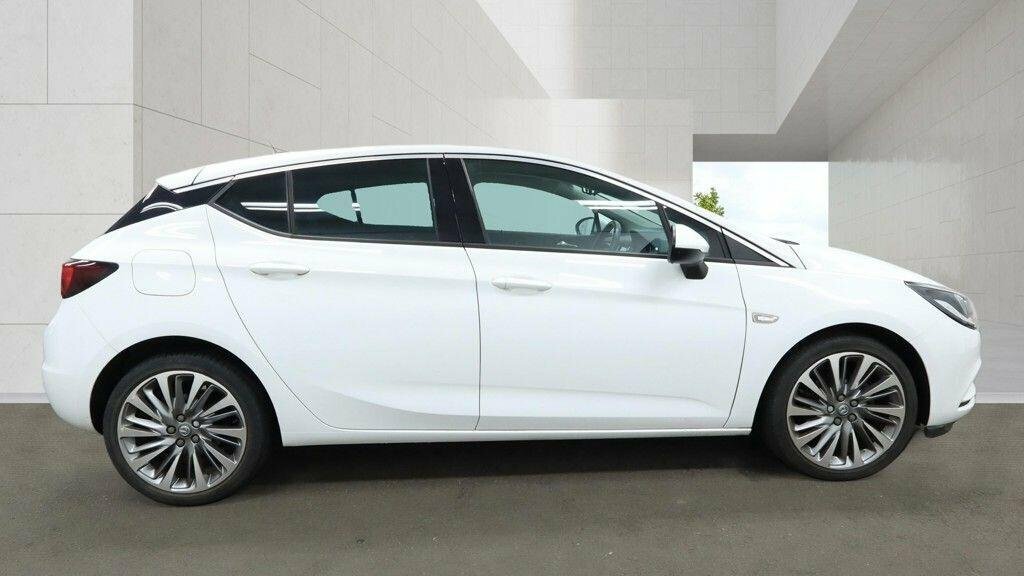 Vauxhall Astra 1.4L Griffin White #2