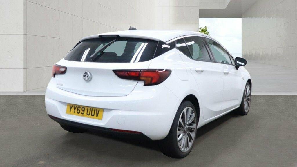 Vauxhall Astra 1.4L Griffin White #3