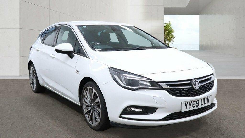 Vauxhall Astra 1.4L Griffin White