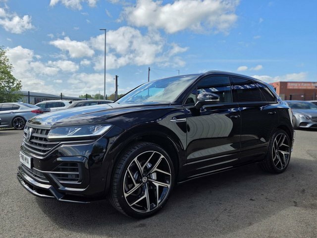 Volkswagen Touareg 3.0 Tdi V6 R-line Suv Tiptronic 4Motion FN19MYA Black #4