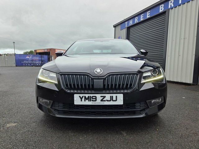 Skoda Superb 2.0 Tdi Sportline Plus Hatchback Dsg Eu YM19ZJU Black #3