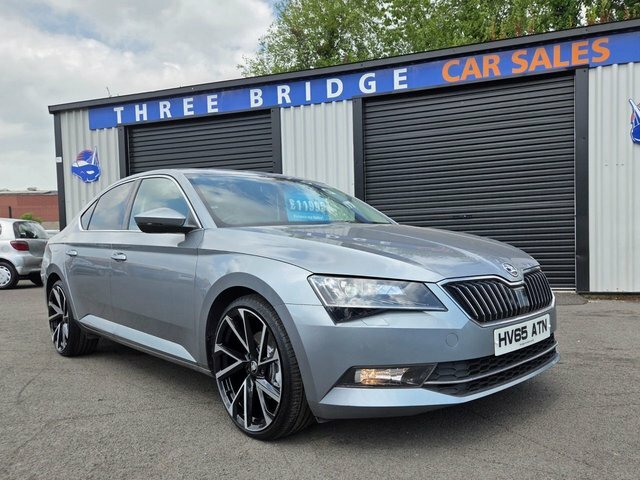 Skoda Superb 2.0 Tdi Se L Executive Hatchback Dsg Au HV65ATN Grey #2