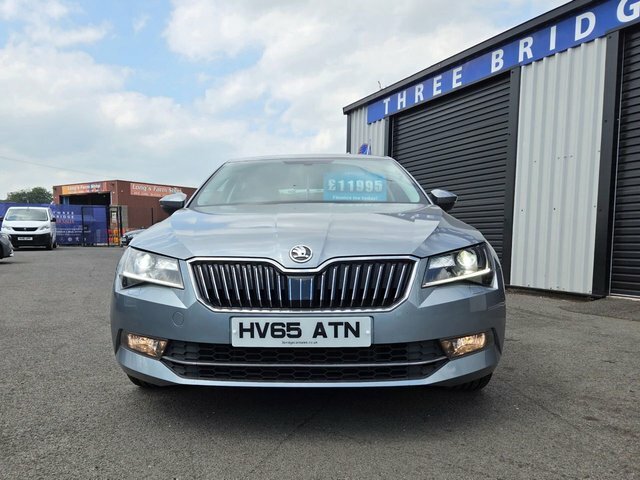 Skoda Superb 2.0 Tdi Se L Executive Hatchback Dsg Au HV65ATN Grey #3