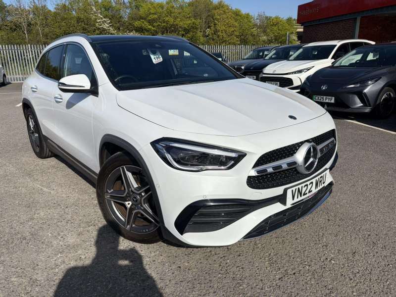 Mercedes-Benz GLA Class 180 Amg Line Premium - 2022 22 White