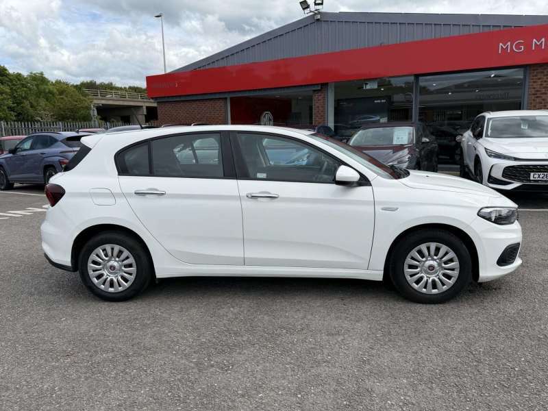 Fiat Tipo Hat 1.4 95Hp Easy - 2019 19 White #2