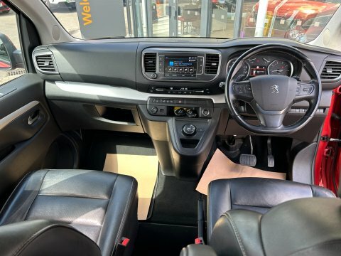 Peugeot Traveller Mpv Red #6